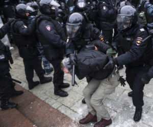 Wyszyli na ulice dla Navalnego. Protesty w Rosji.