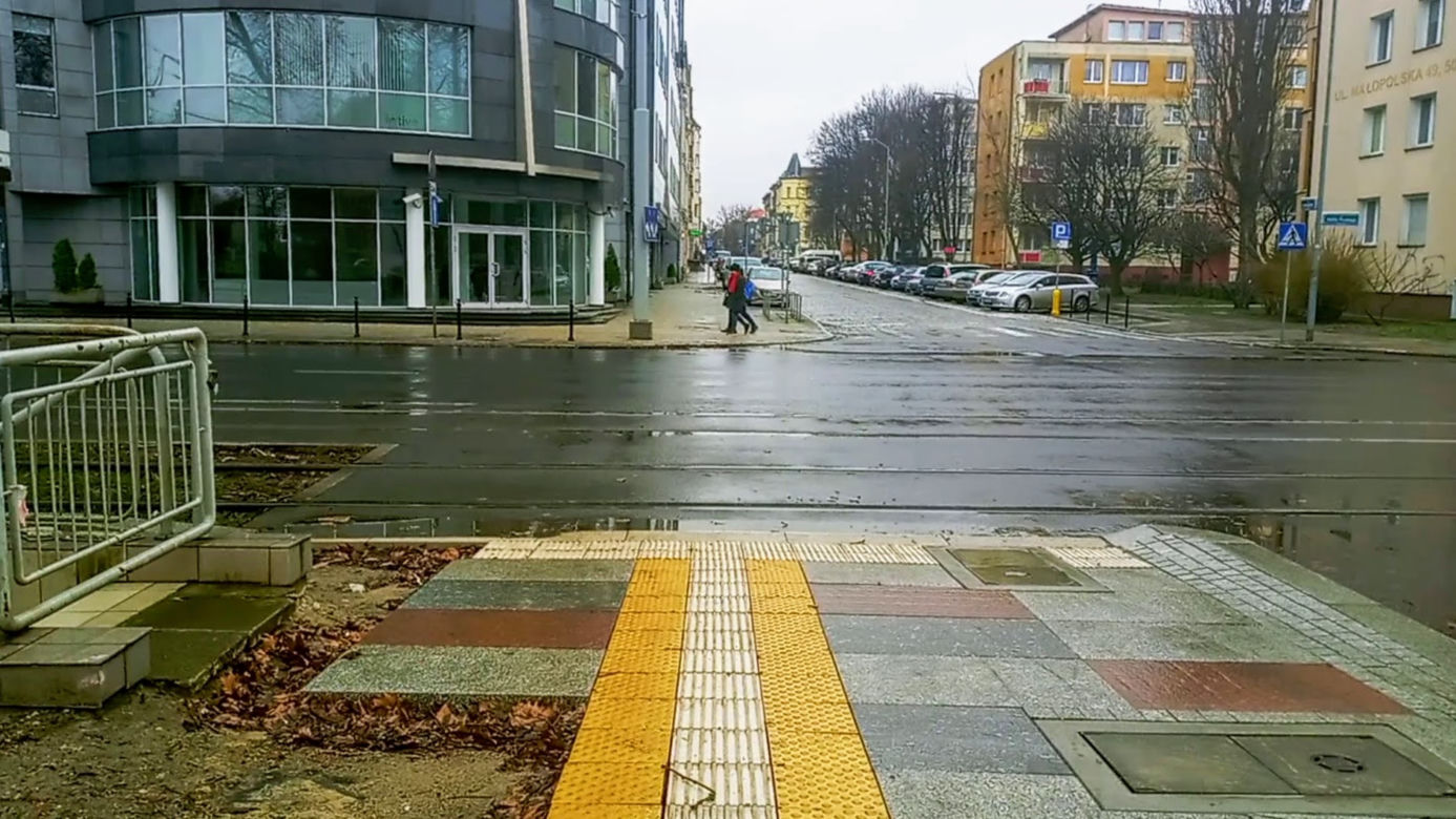 "Chodnik-widmo" na ul. Matejki