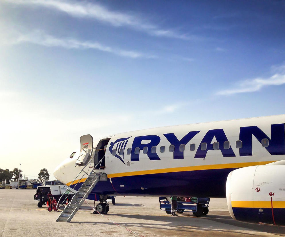 Drugi bilet lotniczy za pół ceny! Ryanair uruchomiło wyprzedaż na Black Friday