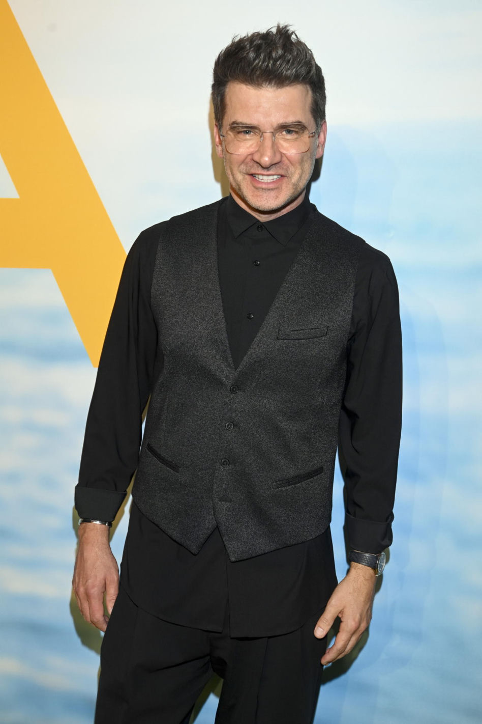 Gwiazdy na premierze filmu "Ania". Pojawił się także niewidziany syn Przybylskiej. Szymon Bieniuk nie krył przejęcia