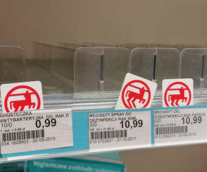 Mieszkańcy wpadli w panikę. Puste półki w sklepach