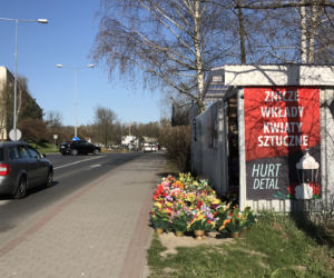 Ten cmentarz na Śląsku jest otwarty. Mieszkańcy odwiedzają groby bliskich