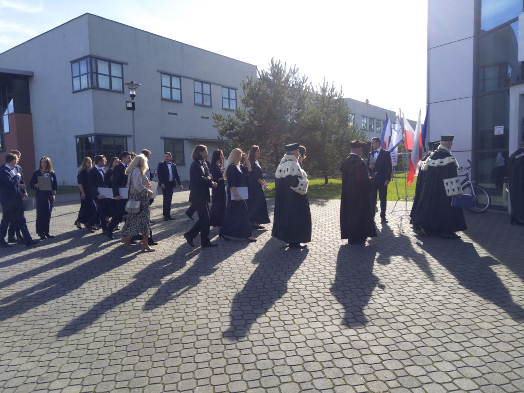 Inauguracja roku akademickiego na UTH. Ponad 2000 żaków rozpocznie naukę na uniwersytecie