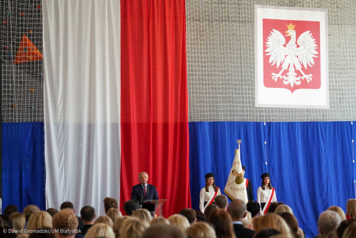 Uroczyste miejskie rozpoczęcie roku szkolnego w XI LO