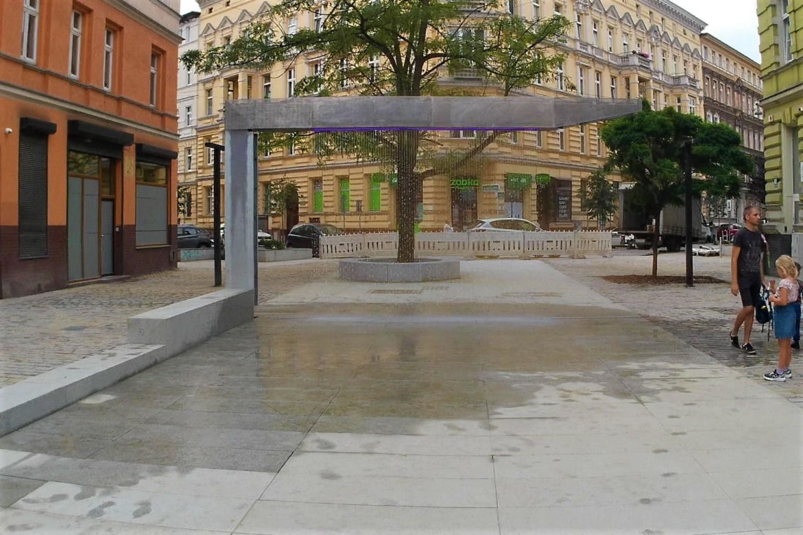 Błyskawiczna metamorfoza skweru w centrum Szczecina