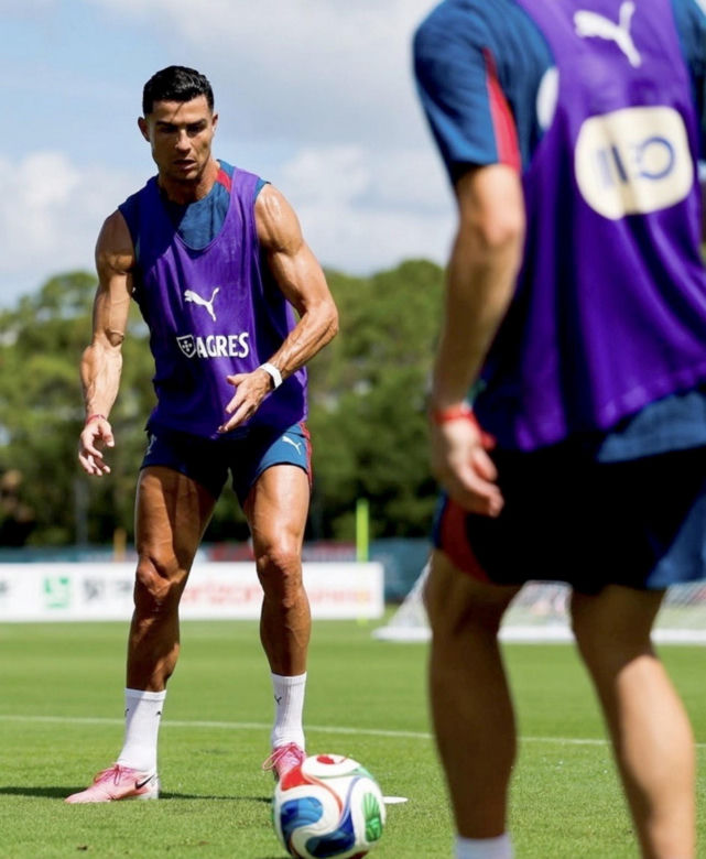 Cristiano Ronaldo i jego klata