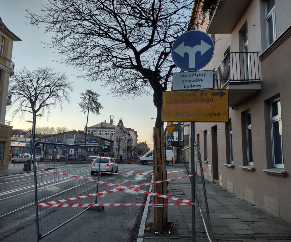 ​Kolejne zmiany i utrudnienia w centrum Gorzowa. Od s Nie przejedziemy ulicą Mieszka I -od skrzyżowania z ulicą Mickiewicza do Roosevelta.