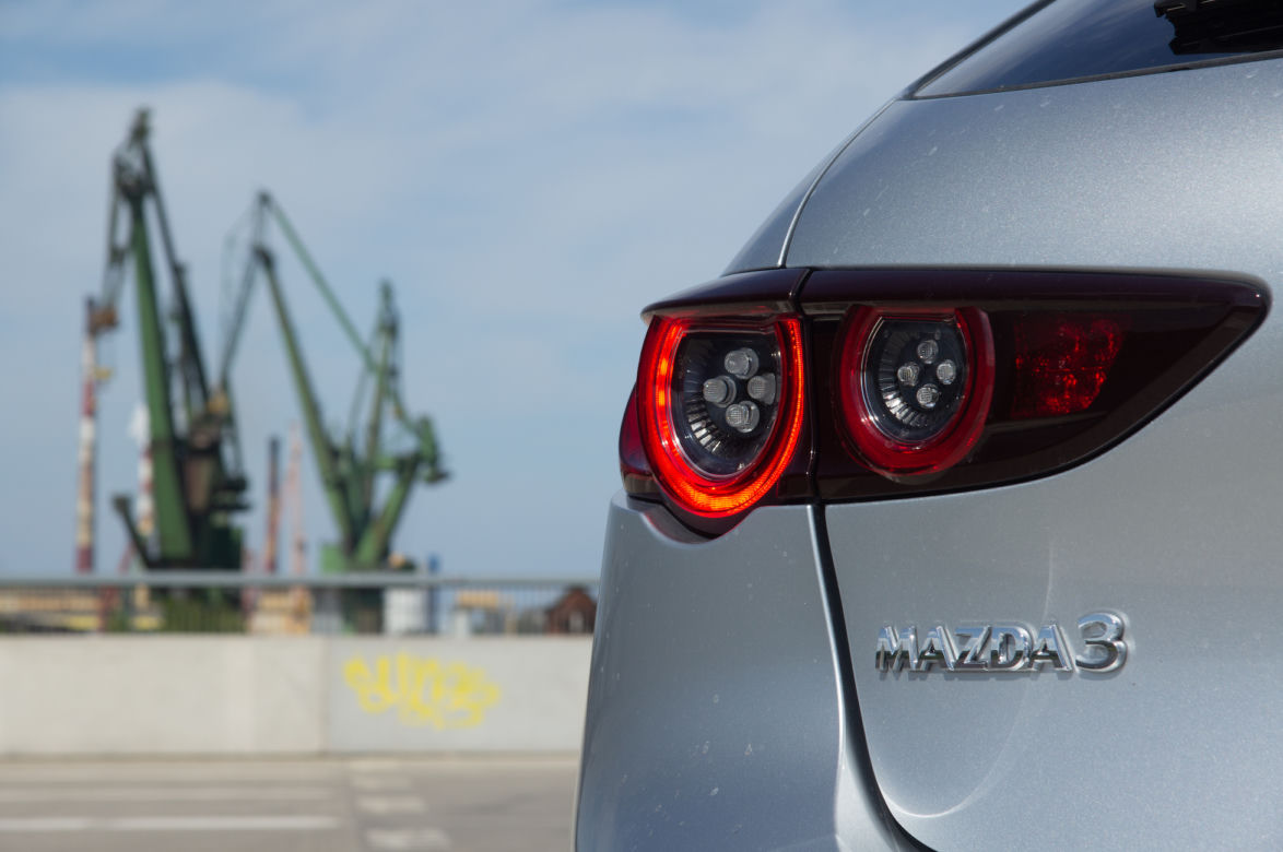 Mazda 3 Skyactiv-G 150 KM MT6 Hikari