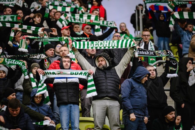 Lechia Gdańsk - Raków Częstochowa; Zdjęcia kibiców z meczu 30. kolejki PKO BP Ekstraklasy
