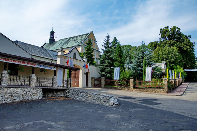 To jedno z najpiękniejszych śląskich miasteczek. Kiedyś było wsią, a przez wieki leżało w Małopolsce