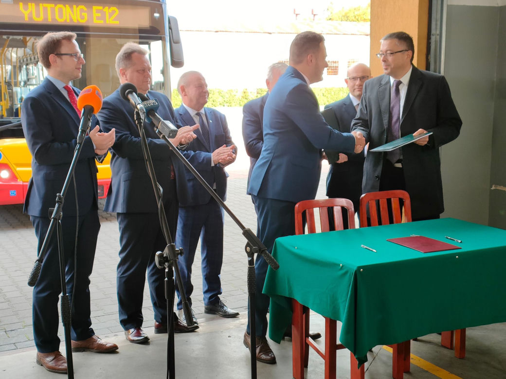 Łomża. Pierwsze "elektryki" niebawem wyjadą na ulice