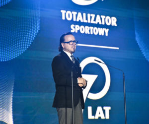 Radosław Sikorski odznaczył Ambasadorów Totalizatora Sportowego