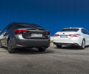 Toyota Avensis 2.0 Valvematic 152 KM 6MT Premium & Toyota Camry 2.5 Hybrid 218 KM e-CVT Executive + VIP
