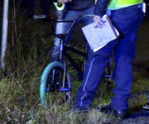 Z impetem wjechał w dzieci na poboczu, 13-latek walczy o życie