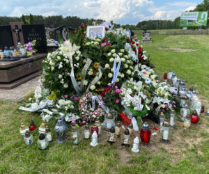 Kucharówka. Pogrzeb prof. Tadeusza Łapińskiego i dr Małgorzaty Michalewicz [ZDJĘCIA, WIDEO]