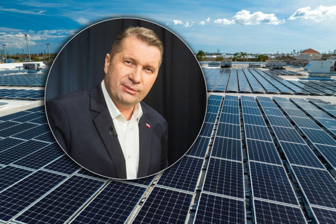 Czarnek o swojej fotowoltaice: Zdemontuję to świństwo!. Ale jest pewien haczyk