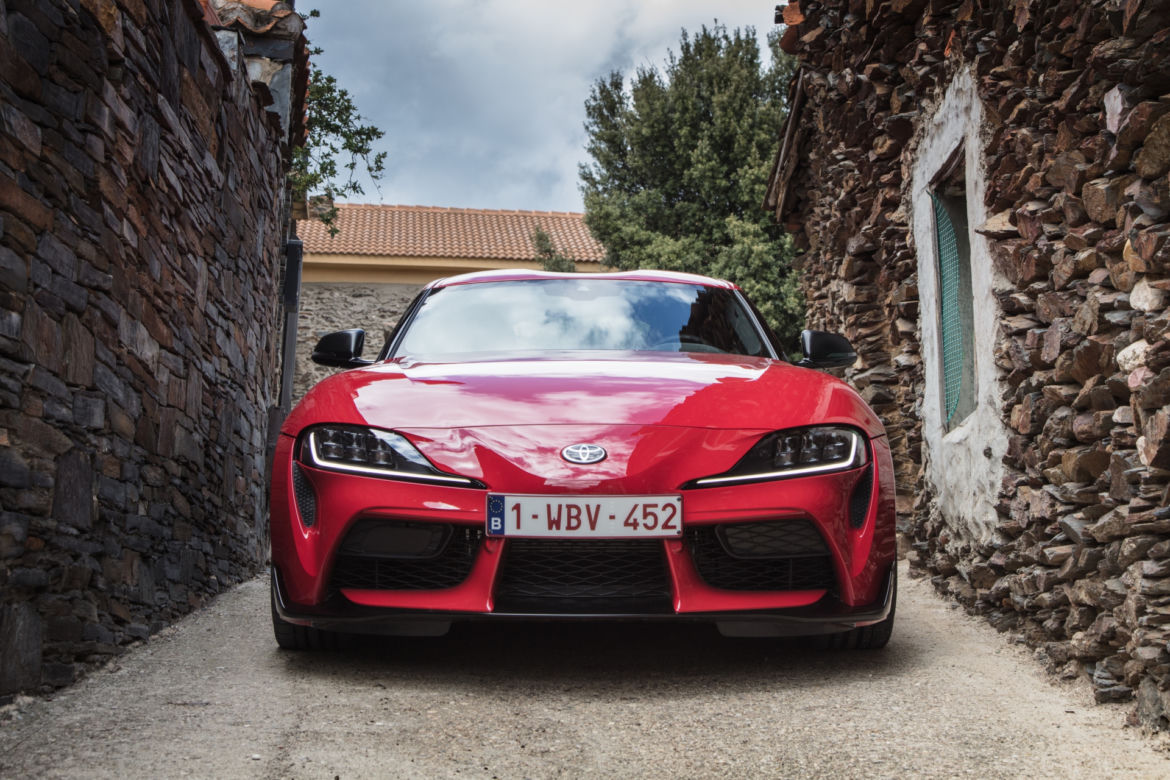 Toyota GR Supra w kolorze Renaissance Red