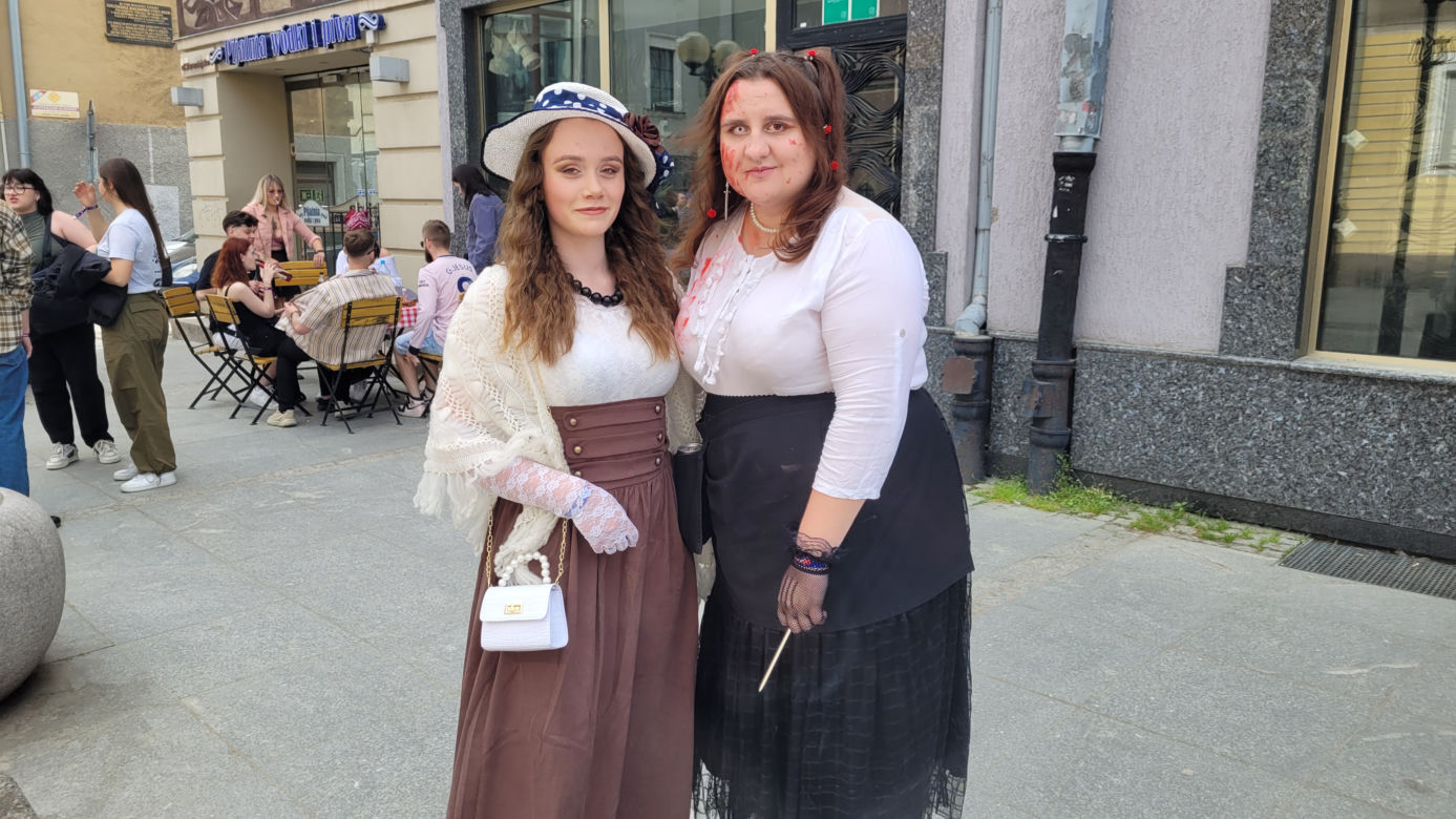 Kortowiada rozpoczęta! Uczestnicy Parady Wydziałów zachwycili kolorowymi strojami [ZDJĘCIA]