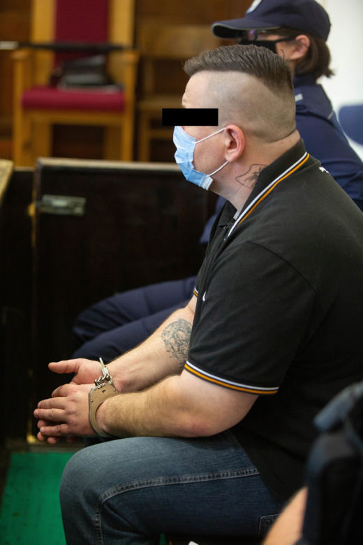 Chrześniak chciał nas zarąbać tasakiem