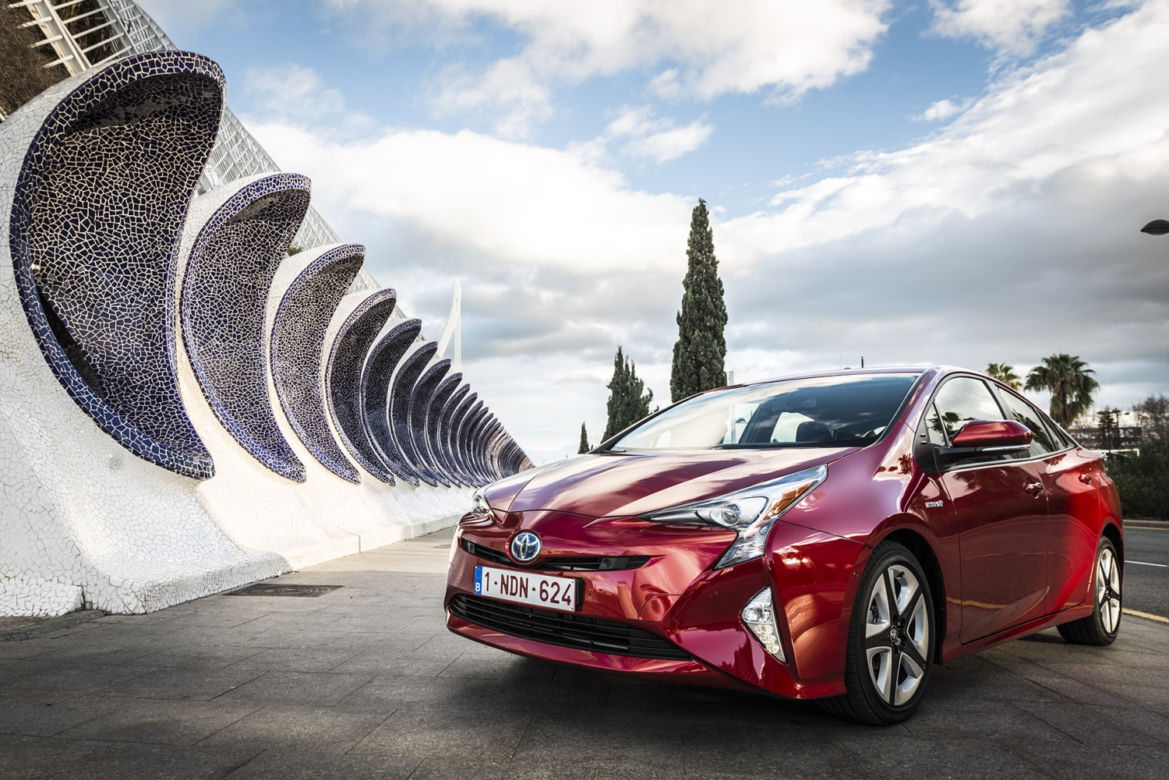 Toyota Prius IV generacja