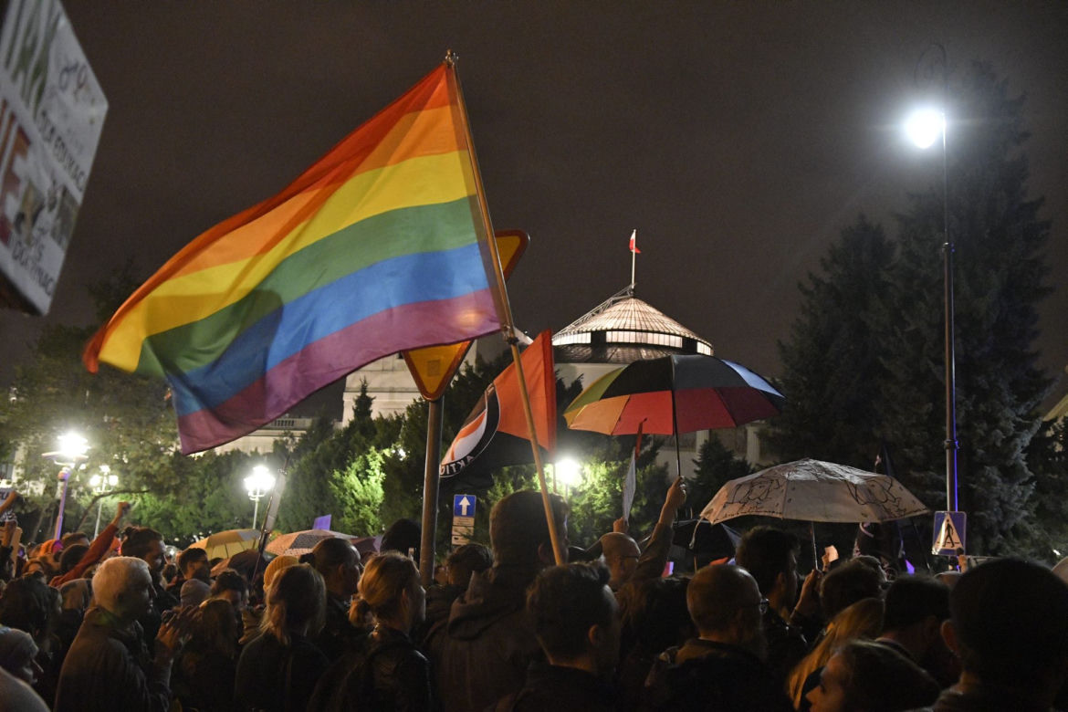 Manifestacja pod Sejmem - NIE dla zakazu edukacji seksualnej