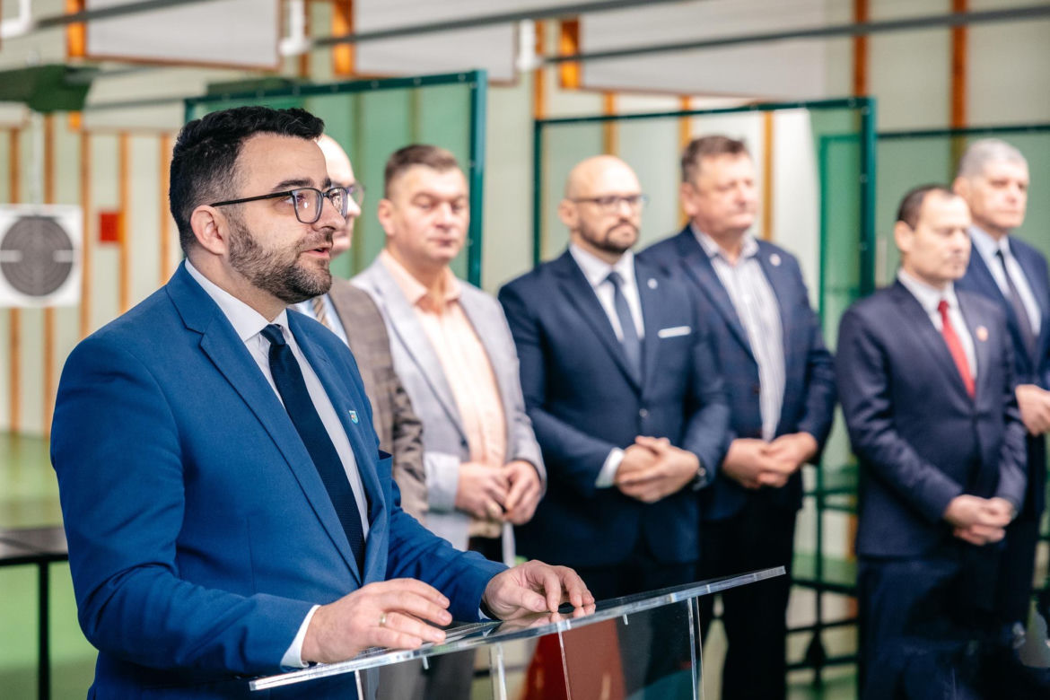 Powiat rzeszowski i łańcucki z porozumieniem o wsparciu w kryzysach. Chodzi o sprzęt, logistykę i ewakuację