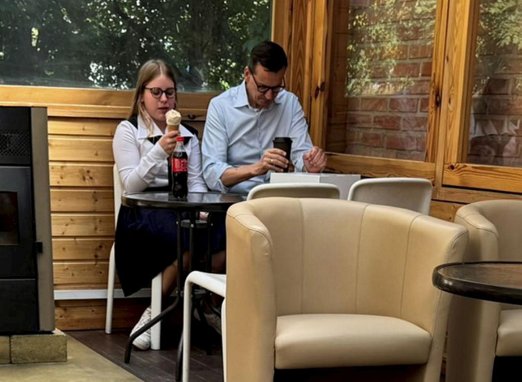 Mateusz Morawiecki zabrał córkę na lody