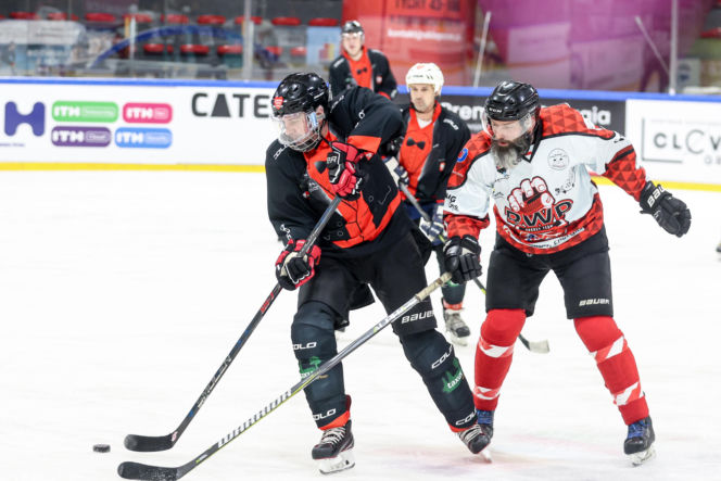 Mecz hokejowy Reprezentacji Artystów Polskich i Przedsiębiorców