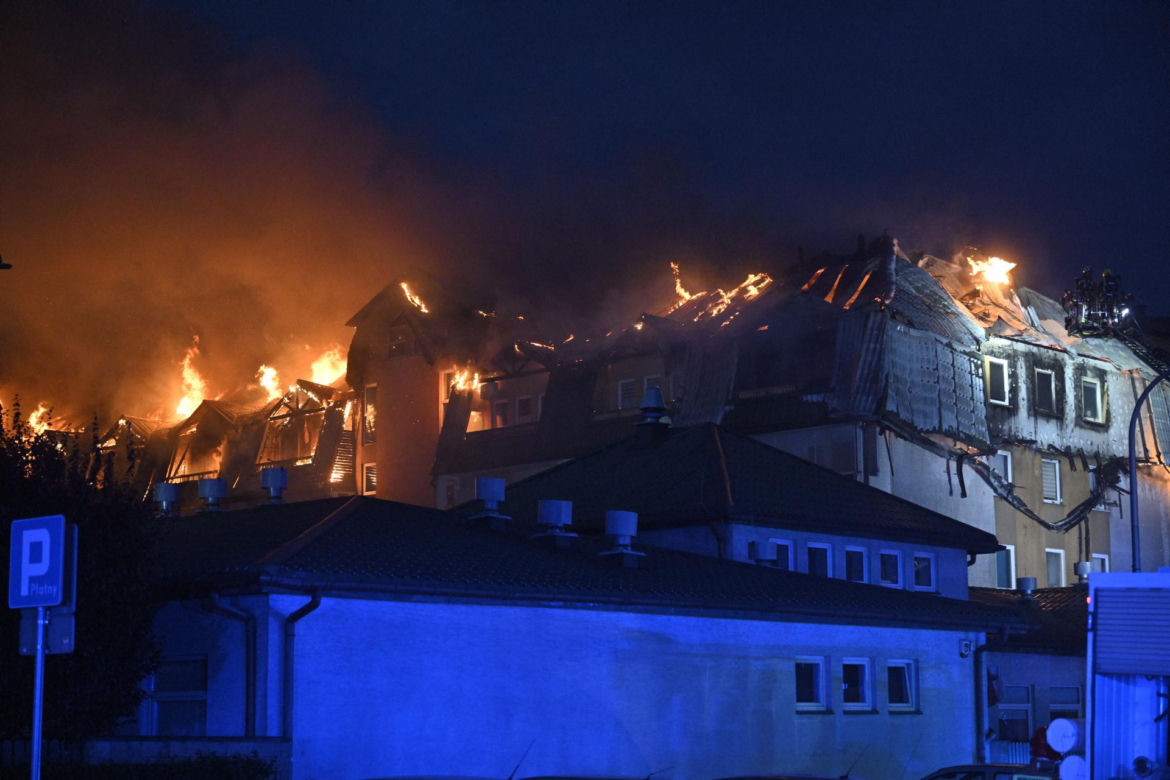Pożar bloku w Ząbkach. Przerażające zdjęcia z miejsca tragedii
