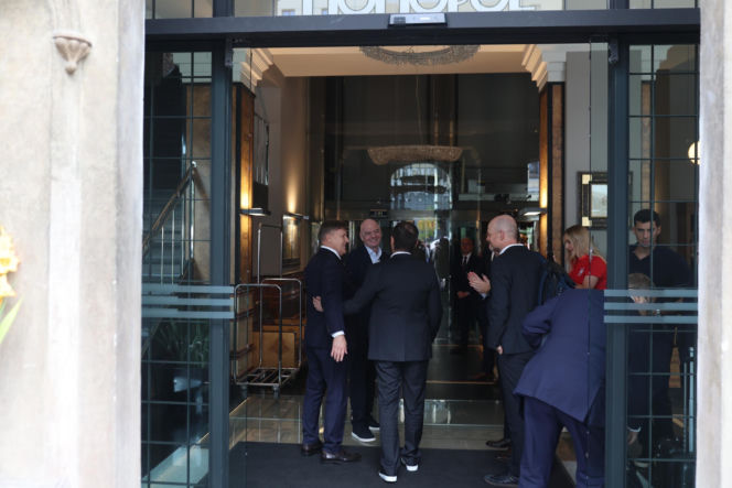 Cezary Kulesza wita Gianniego Infantino