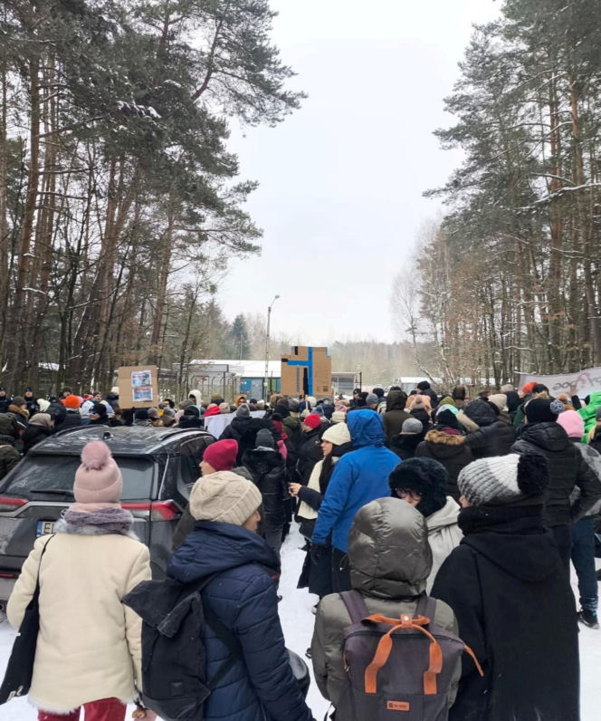 Ujadanie słychać z kilometrów. Odwiedziliśmy schronisko w Sobolewie. "Tak nie brzmią szczęśliwe pieski"