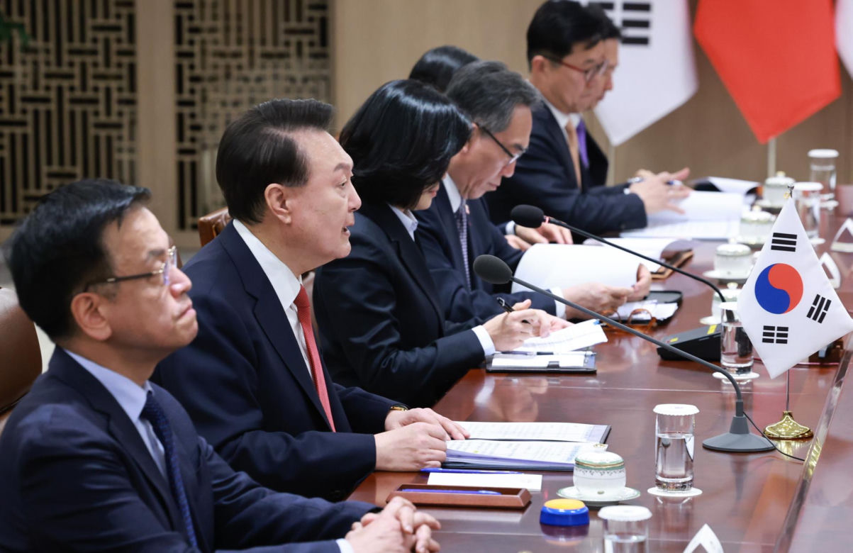 Korea Płd./ Prezydent ogłosił stan wojenny, oskarża opozycję 