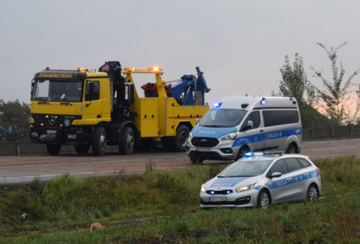 Tragiczny wypadek pod Środą Wielkopolską. Nie żyją dwie osoby po zderzeniu z ciężarówką