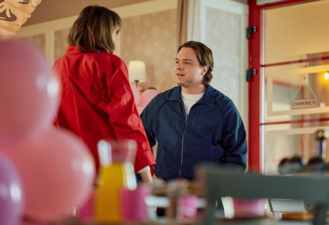 "Na Wspólnej", odcinek 4183: Eliza postanawia definitywnie zakończyć relację z Bartkiem. Wichrowski nie potrafi zaakceptować jej decyzji