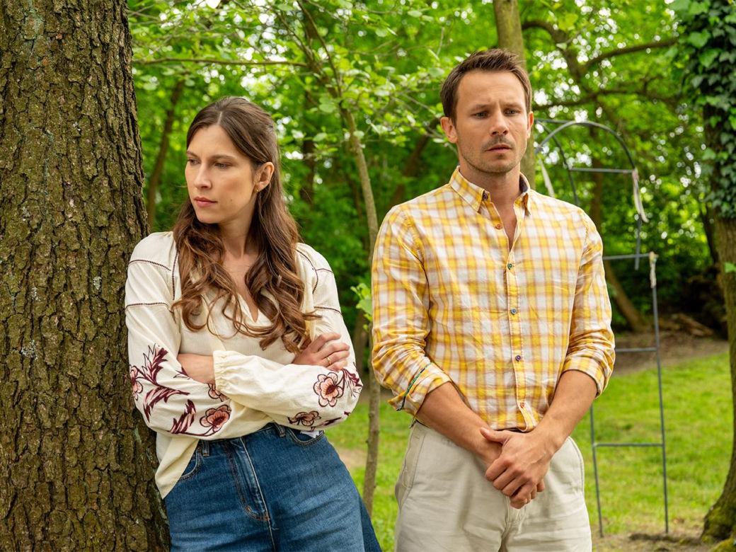 Barwy szczęścia, odcinek 3098: Regina (Kamila Kamińska), Franek (Mateusz Banasiuk)