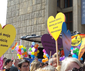 Chcemy gorącego seksu, nie gorącej ziemi. Zobacz transparenty z Marszu Równości w Krakowie