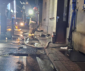 Kolejny pożar mieszkania w kamienicy w Kościanie. Ewakuowano kilka osób