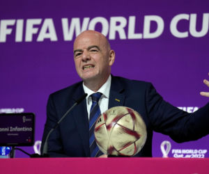 Potężny cios w Infantino. Wojna w FIFA trwa. Złamał zaufanie przez oszustwo