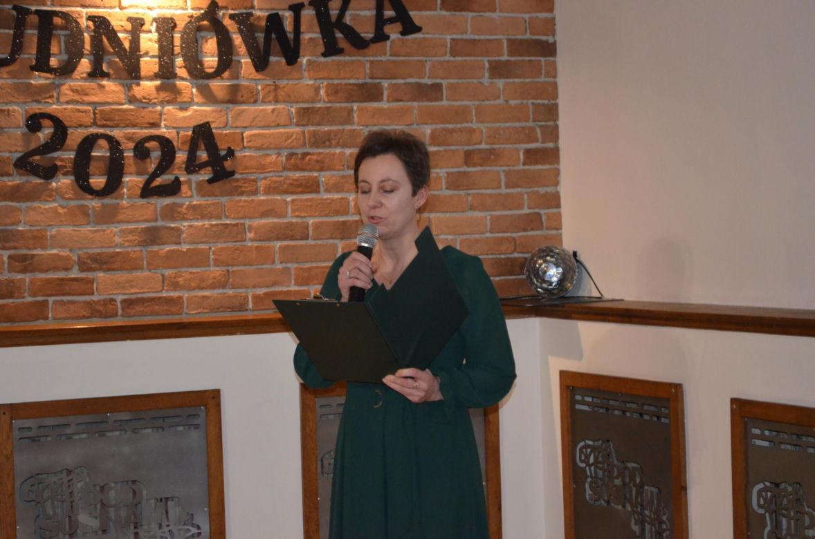 Za STO dni matura. Bal Społecznego Liceum STO w Starachowicach