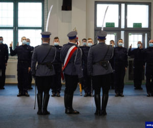 Nowi policjanci na Warmii i Mazurach. Ślubowanie złożyło 27 funkcjonariuszy [ZDJĘCIA]