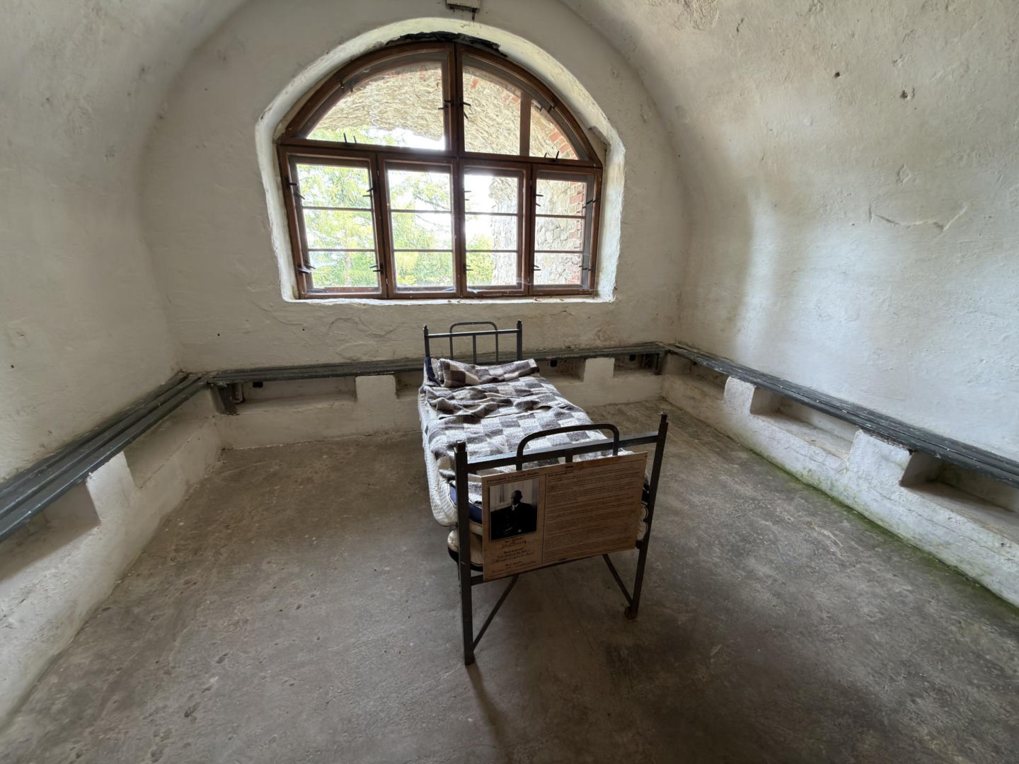 Fort Spitzberg-Ostróg. Tutaj Niemcy więzili Unruga i Giertycha