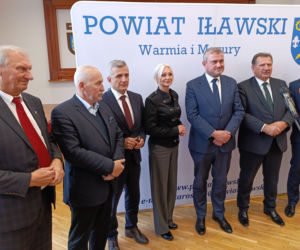 Podpisanie umów na przebudowy skrzyżowań na DK 15 w Sampławie i DK 16 w Lubajnach, Starych Jabłonkach i Zawadach Małych