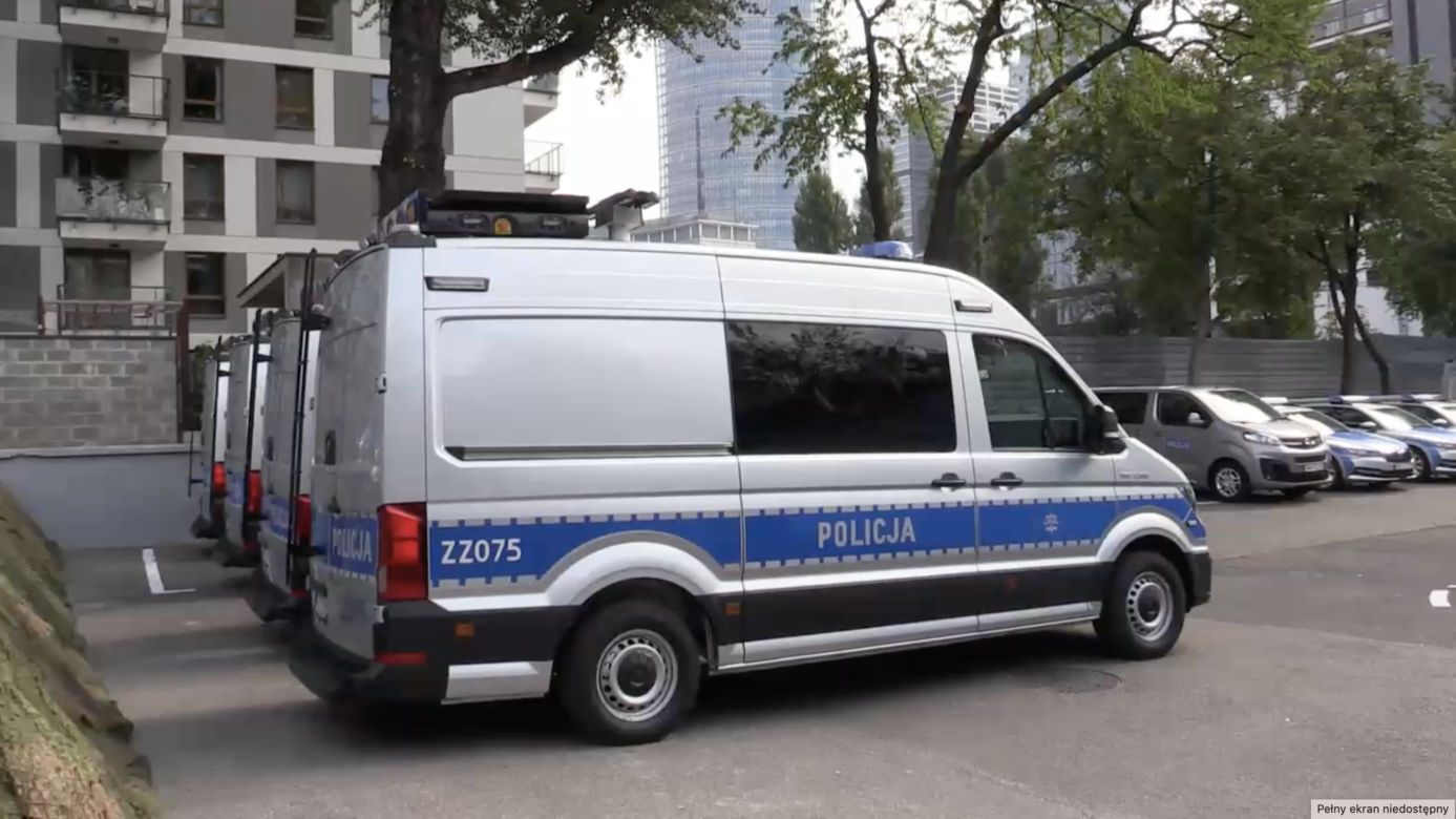 Policja odebrała 35 nowych radiowozów i 18 dronów