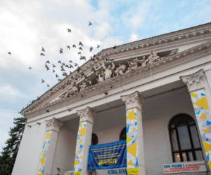 Nowe zdjęcia teatru dramatycznego w Mariupolu! Władze dostały się do środka budynku