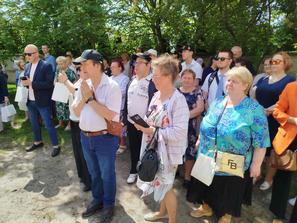 Przez lata ŚDS w Siedlcach działał w dwóch lokalizacjach, teraz już oficjalnie funkcjonuje w jednym miejscu, w budynkach dostosowanych do potrzeb osób z niepełnosprawnościami. 