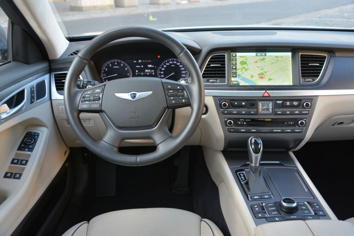 Hyundai Genesis 3.8 V6