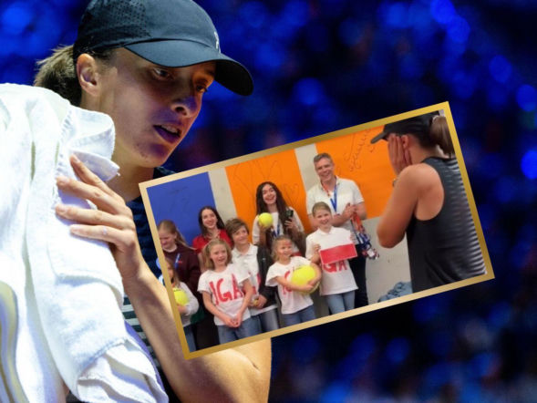 Iga Świątek po meczu dała się zupełnie zaskoczyć grupie hałaśliwej młodzieży [WIDEO]