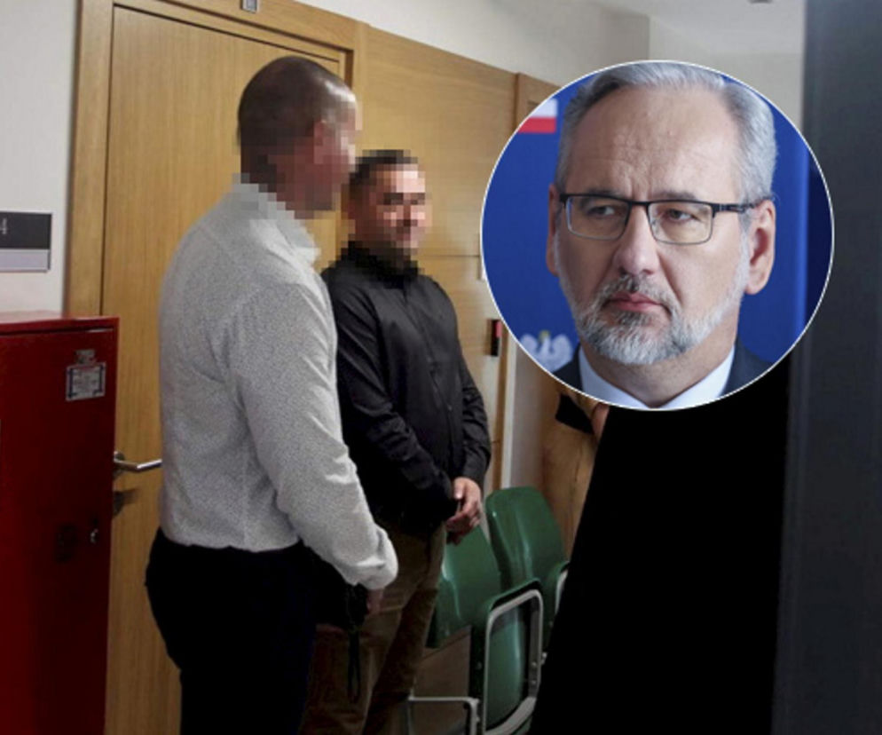 Dwóch mężczyzn, Rafał G. i Aleksander B., oczekuje na rozprawę sądową w sprawie pobicia byłego ministra zdrowia Adama Niedzielskiego, którego twarz w okręgu widać w prawym górnym rogu. Więcej na ten temat przeczytasz na naszym portalu.