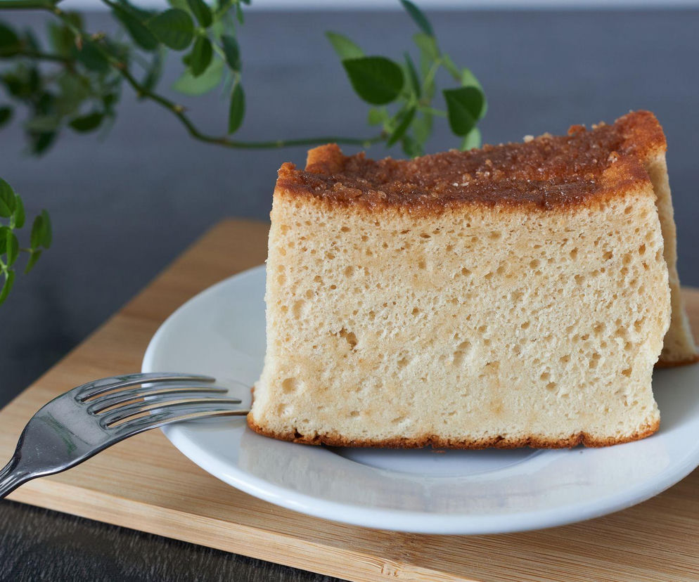 Puszysty biszkopt bez jajek? Tak! Sprawdzony przepis na idealne ciasto bezjajeczne