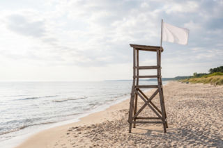 Sinice Rewal. Czy w Rewalu można się kąpać 19.08? Flaga, warunki pogodowe